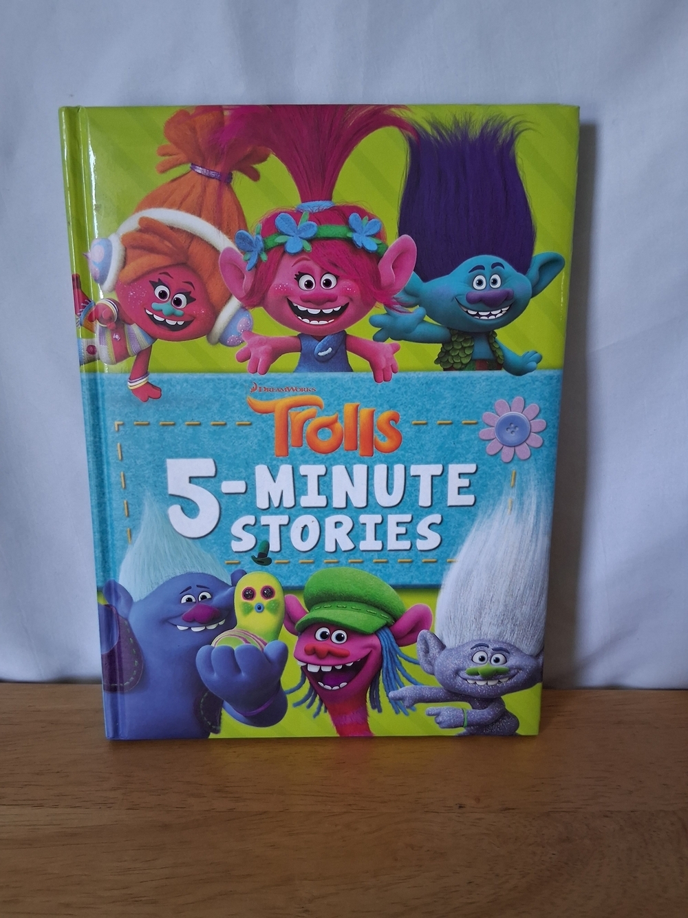 Trolls Bright Pink, Blue, Green and Purple 5-Minute Stories